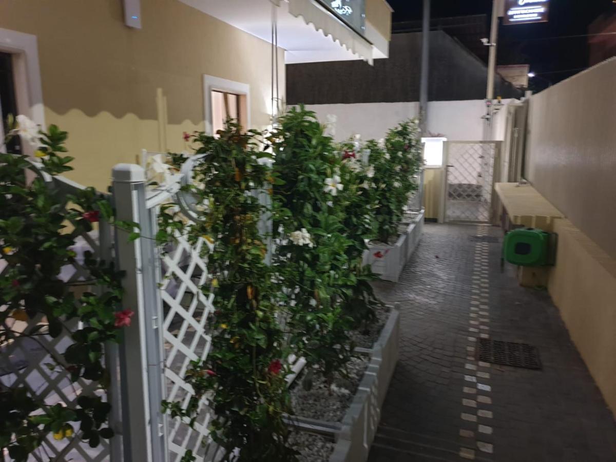 Residenza Carlucci Aparthotel Ангри Екстериор снимка